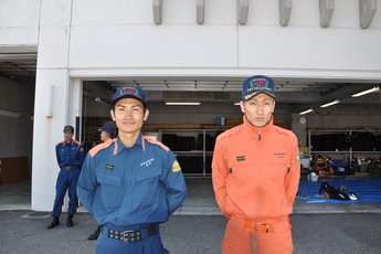 左:島中消防士 右:松田消防士