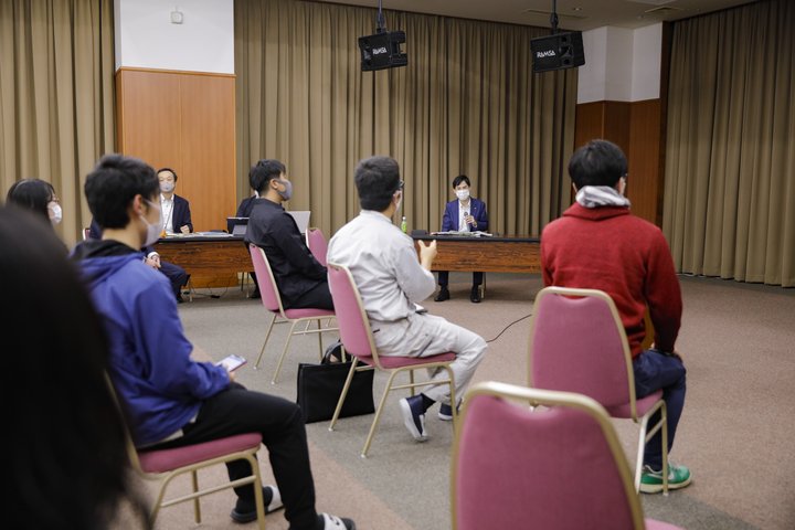 参加者より活発に意見が発表されました。